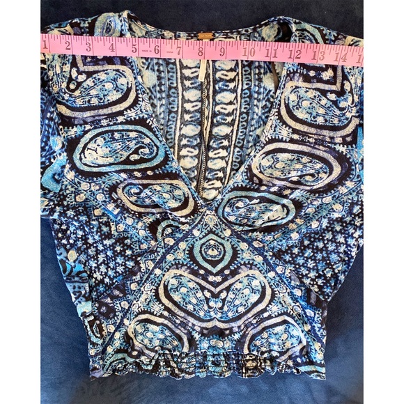 Free People Wild and Free Cropped Top / Blue White Black /Size XS - Picture 7 of 9